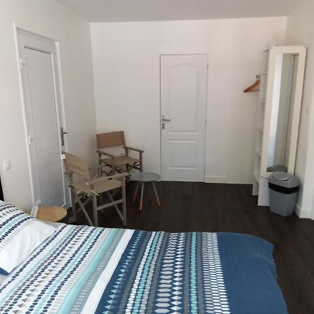 Le Cheminblanc Suite Parentale Saint-Sornin  Exteriör bild